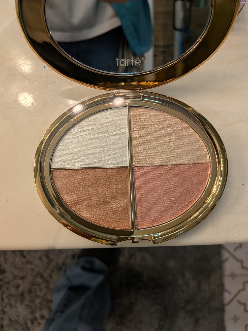 tarte Glow Wardrobe Highlighting & Bronzing Palette - Warm Shimmer - Picture 5 of 5